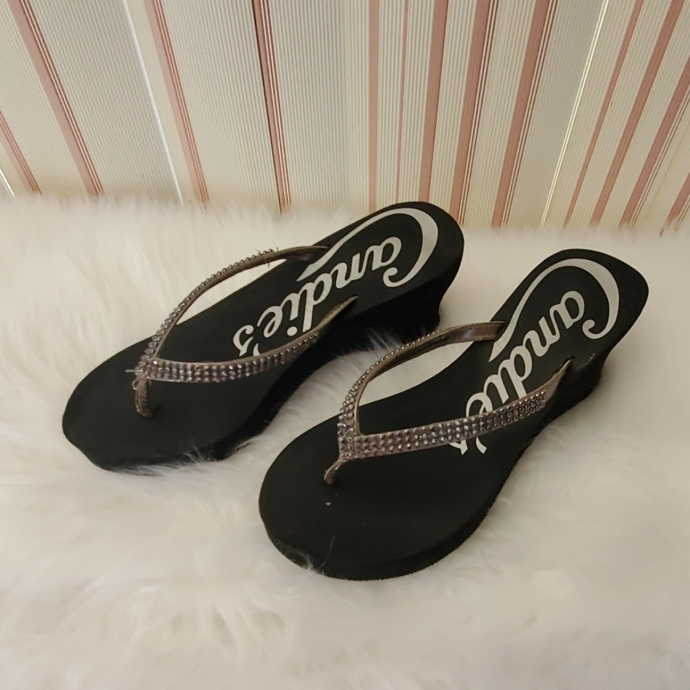 Candies flip flops